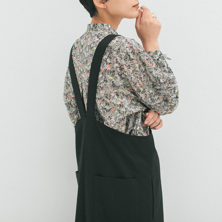 ポンデシャロンと植村美智子のコラボアイテムのジャンパースカート