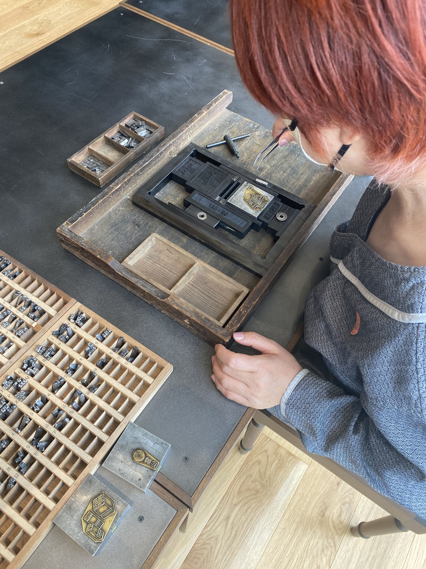 活版印刷の体験風景