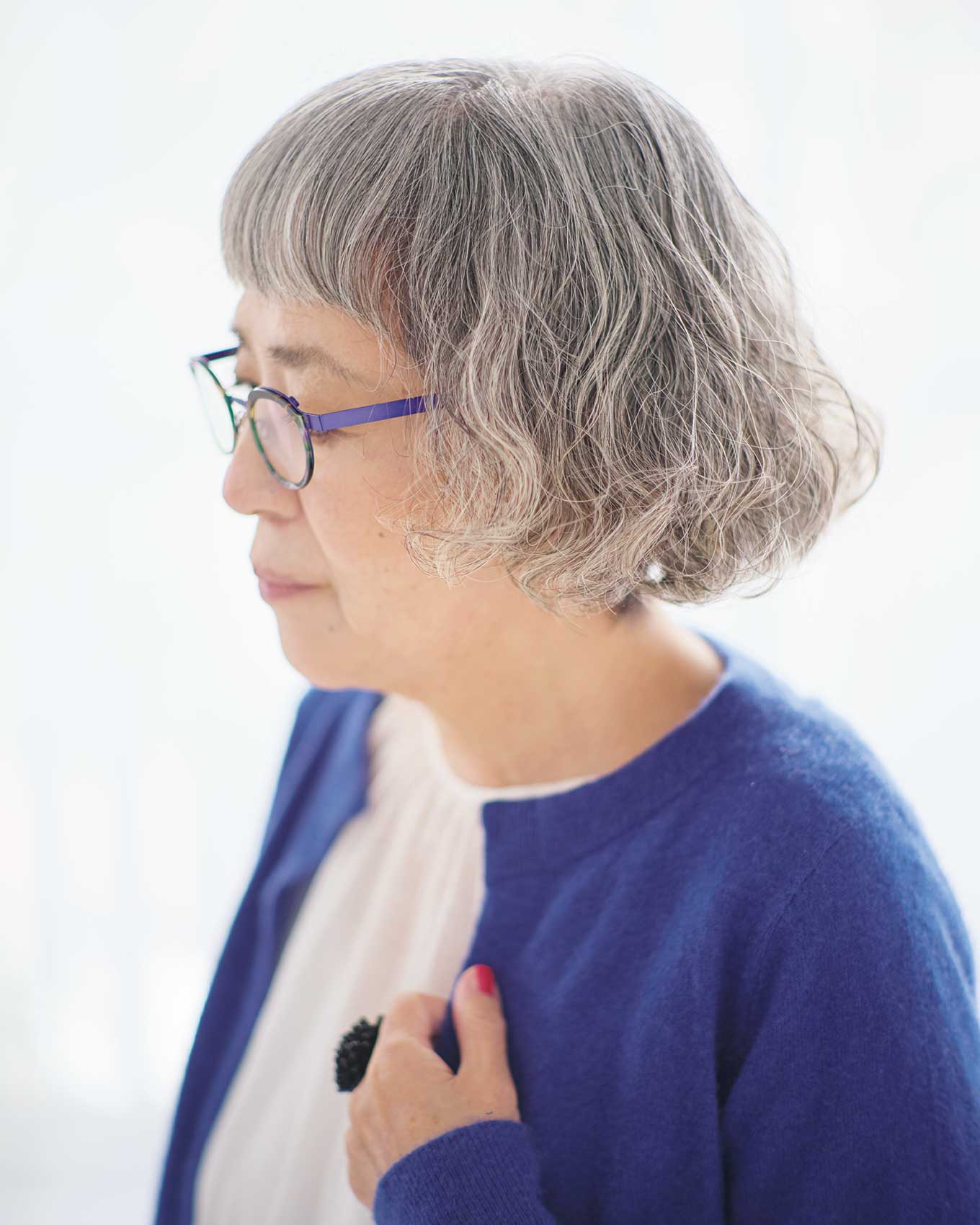 デザイナーの山中とみこさんのヘアスタイル写真