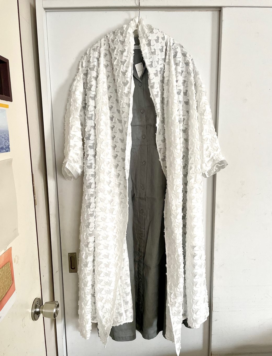 後藤由紀子さんのローブ重ね着