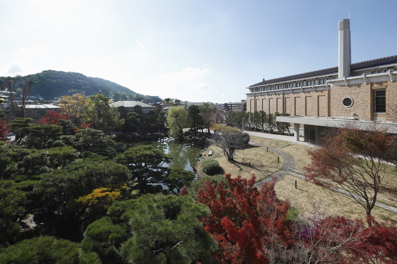 京セラ美術館庭