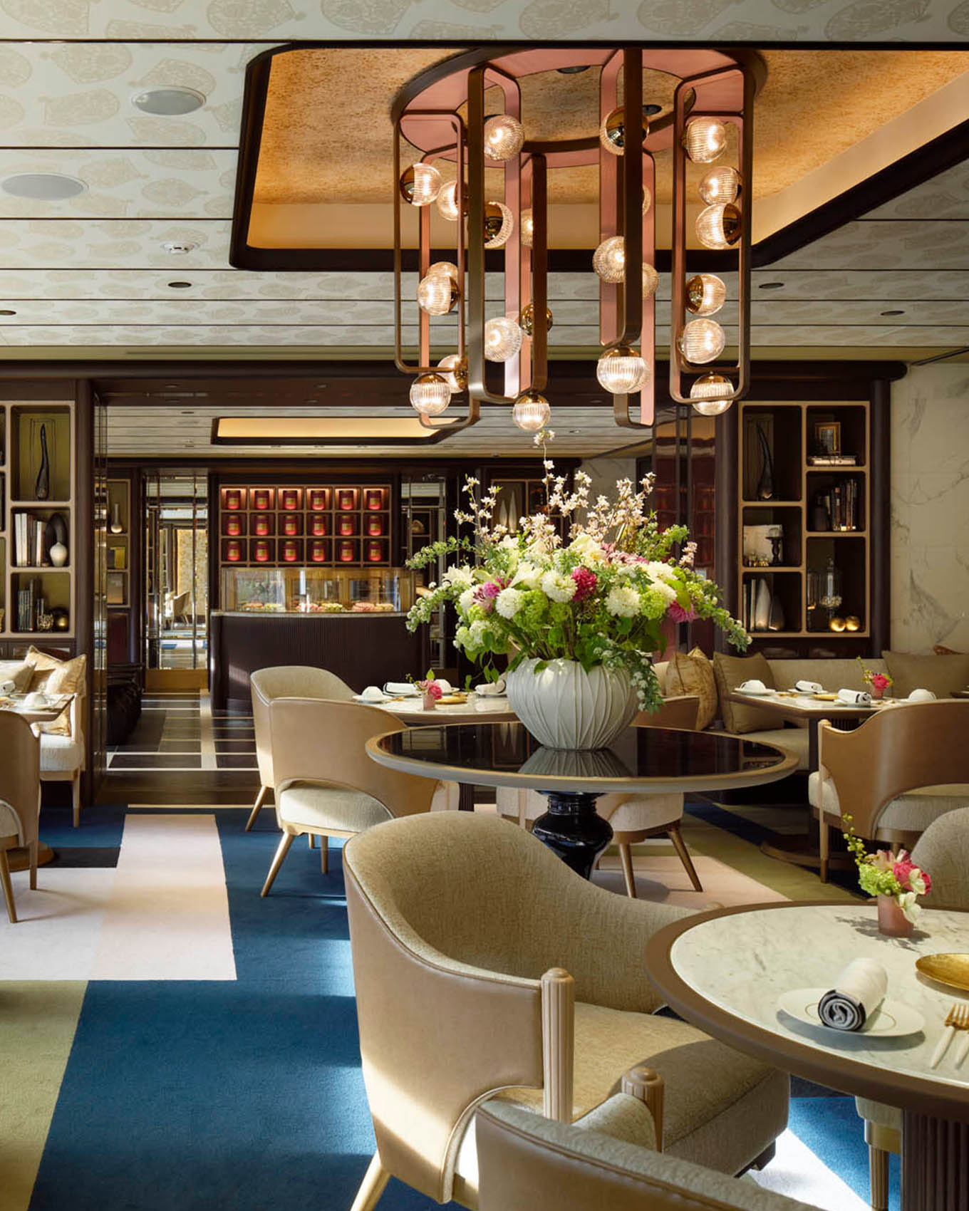 サロン ド テ フォションの内観