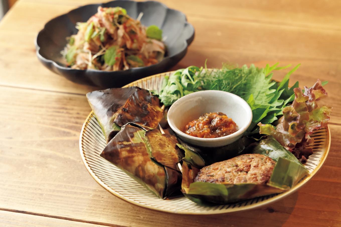 『YuLaLa』ピングアパン(1,870円)、京赤地どりもも肉(990円)