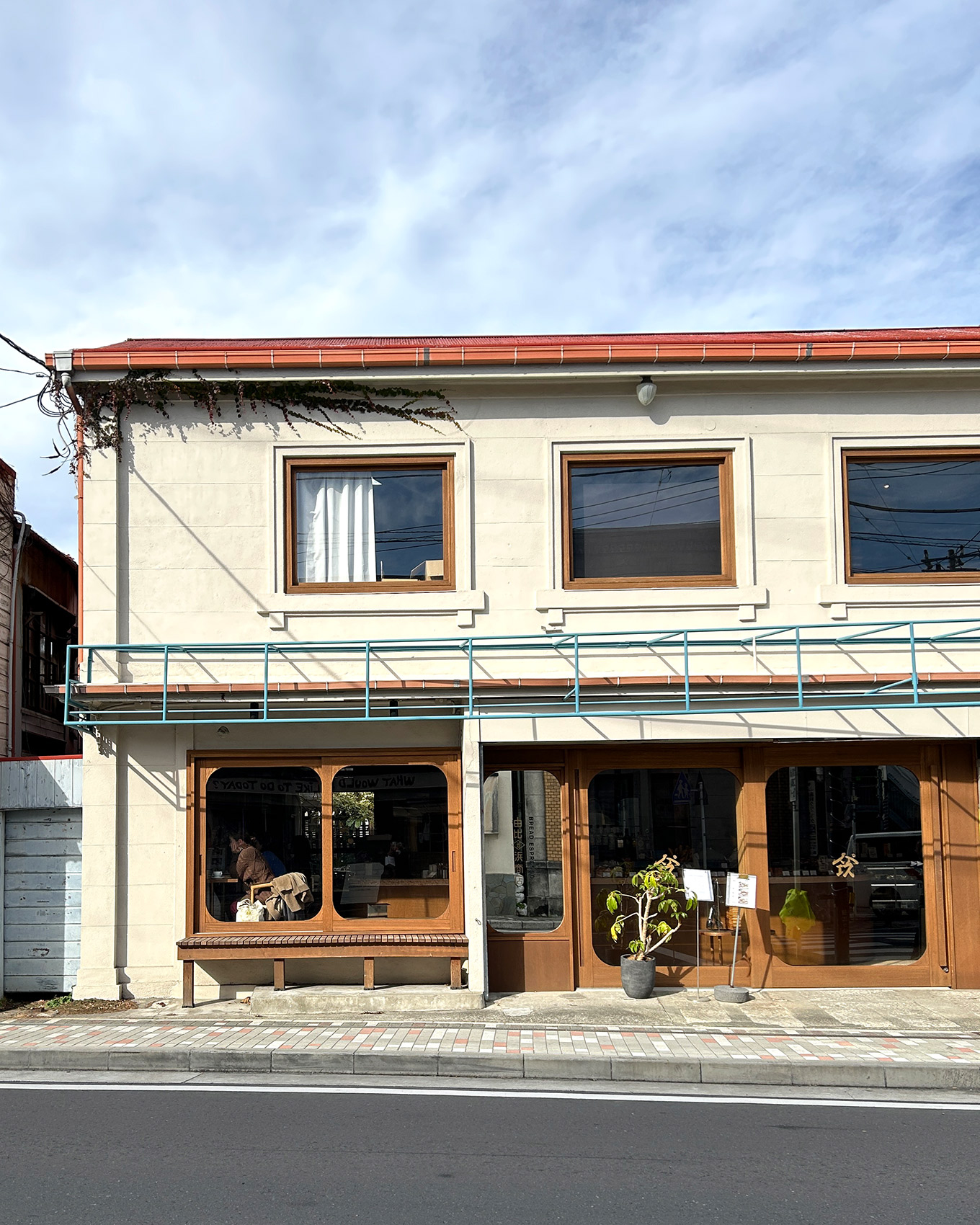 鎌倉の「パンとエスプレッソと由比ガ浜商店」