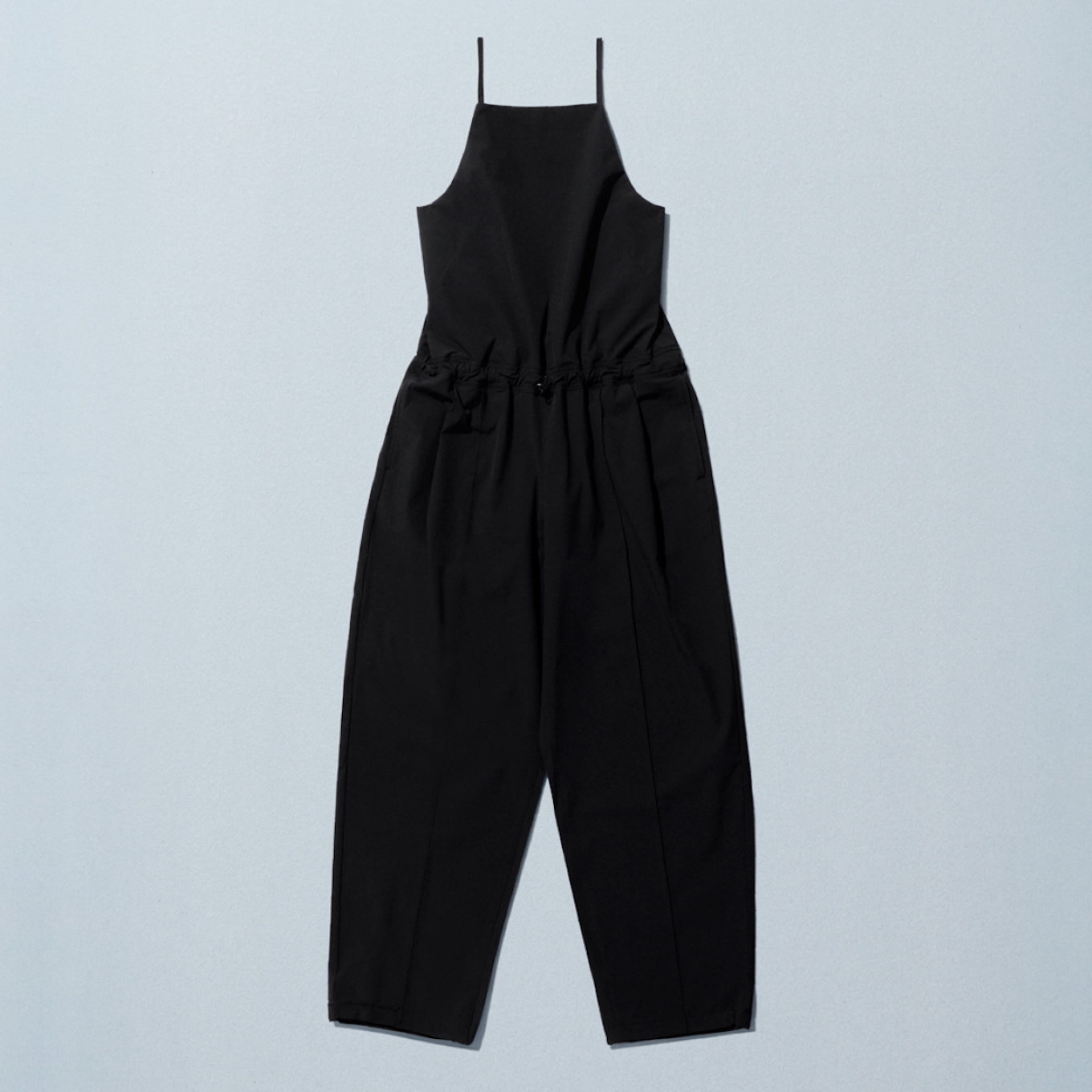 ファミマ麻布台ヒルズ店限定のサロペット