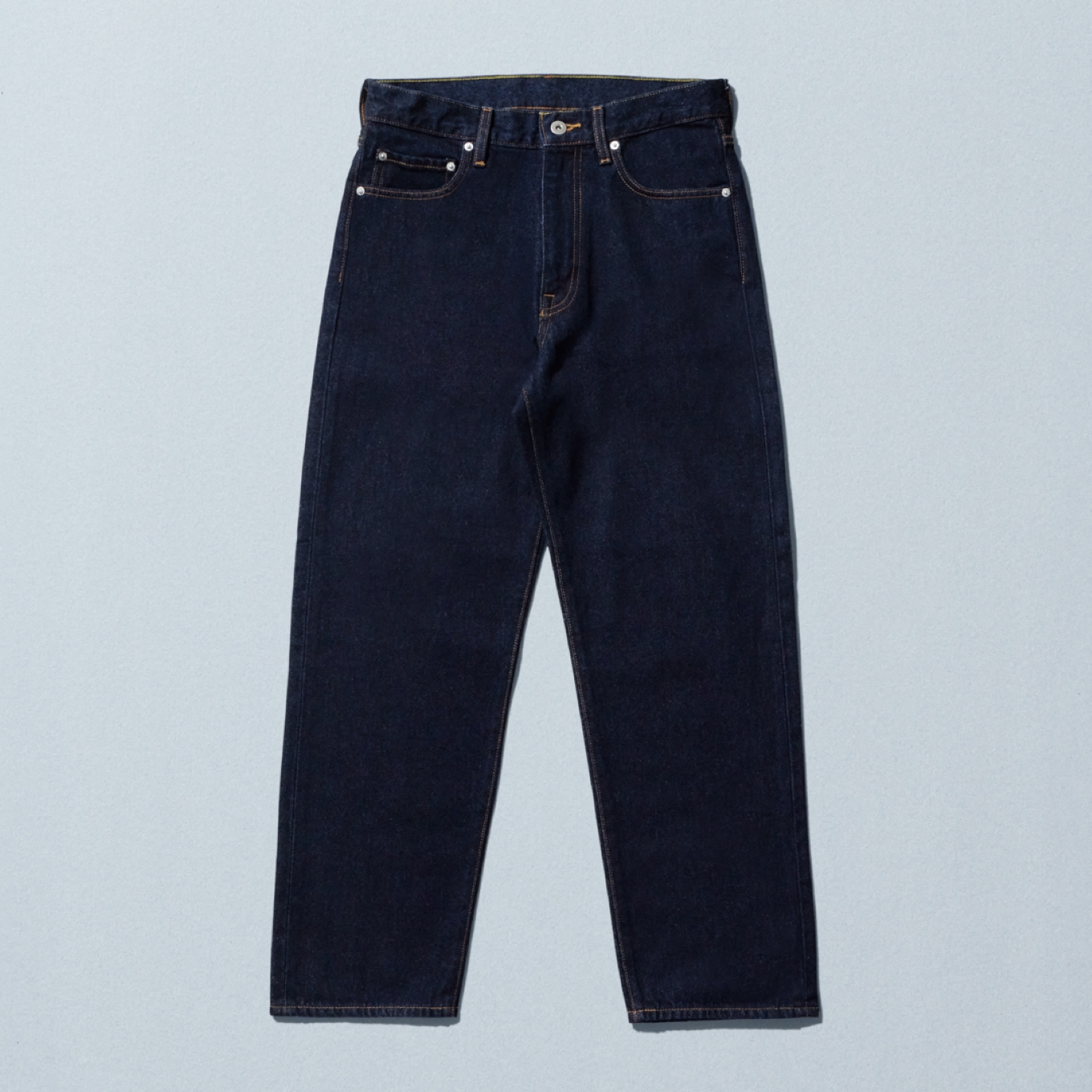 ファミマ麻布台ヒルズ店限定のデニム