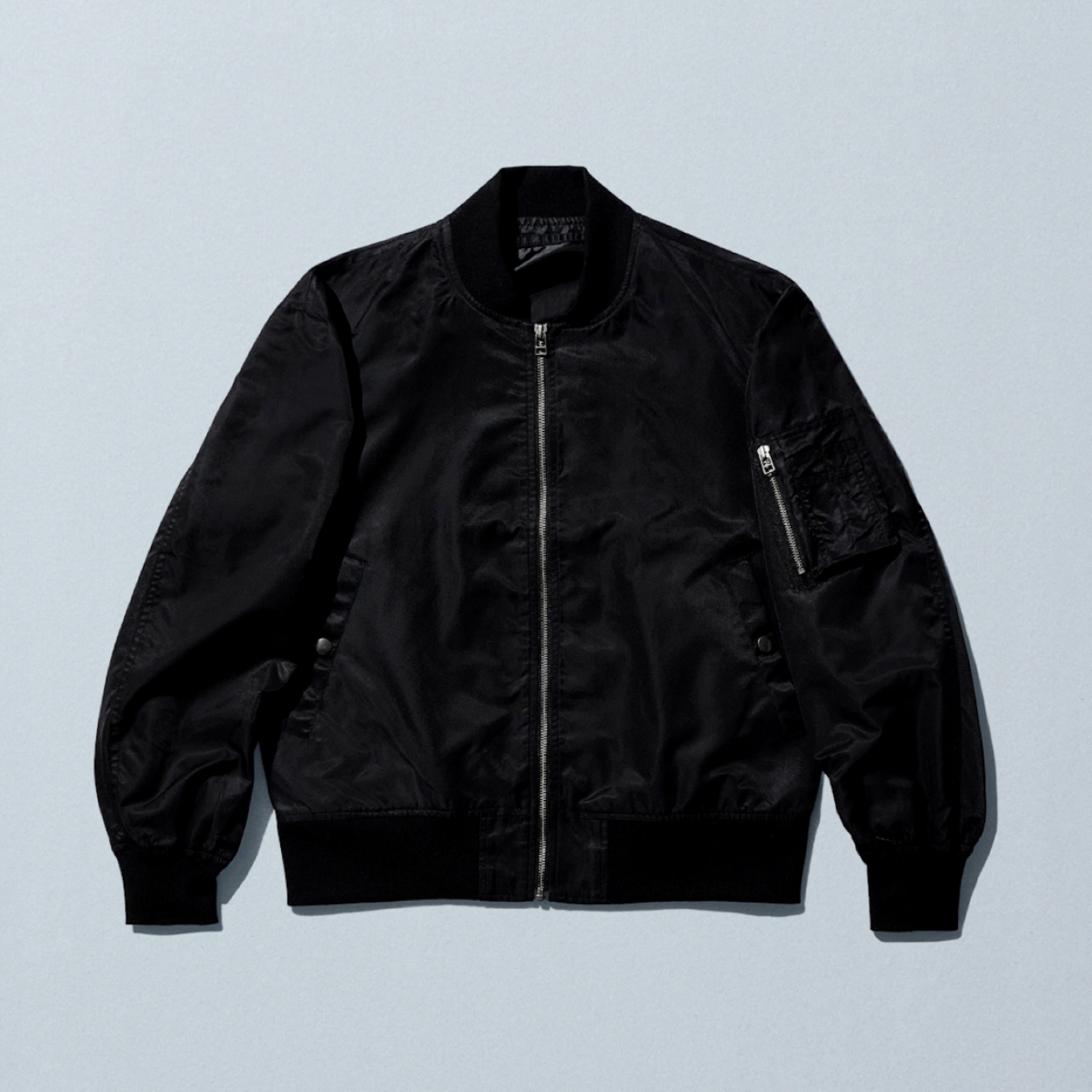 ファミマ麻布台ヒルズ店限定のフライトジャケット