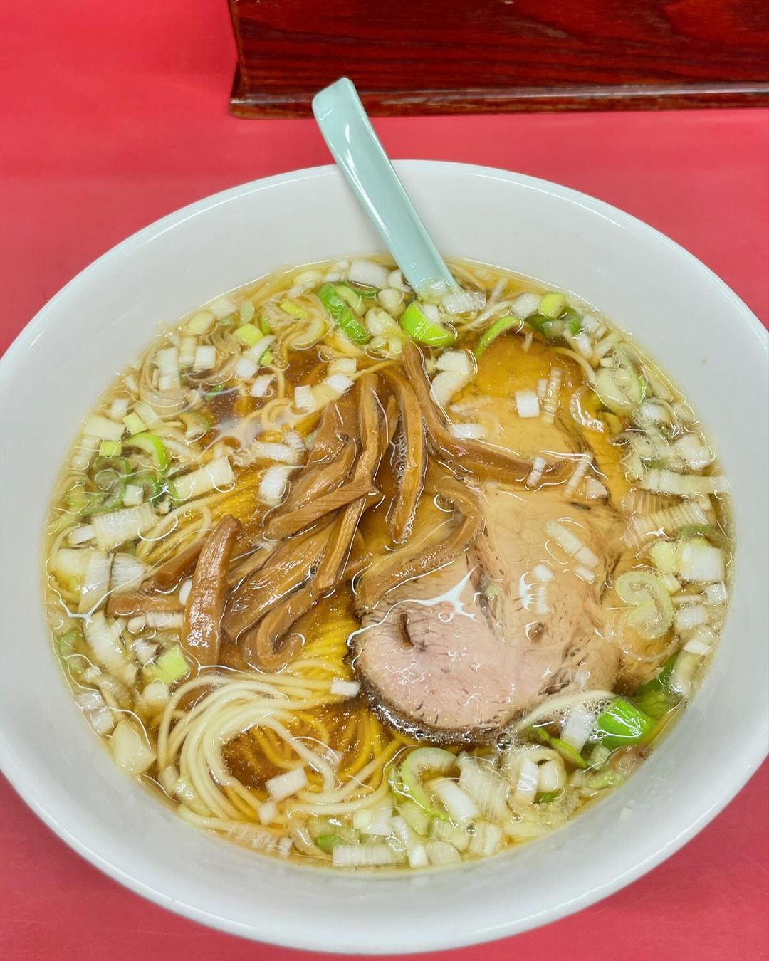 『菜苑』のラーメン
