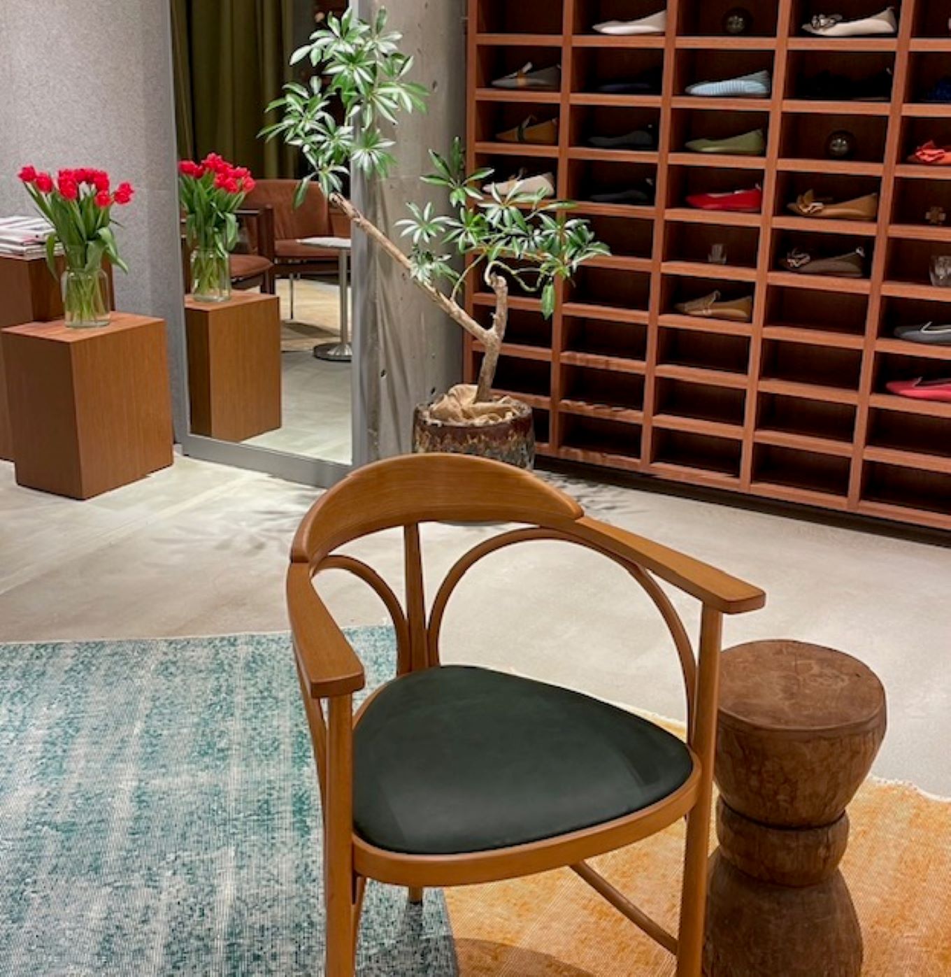 オッフェン代官山店店内イメージ