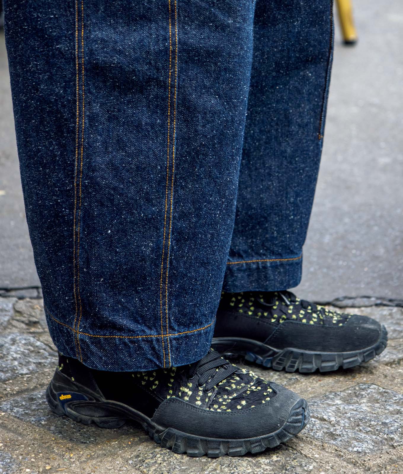 スナップ カルメン・ドンヴィルさん 足元