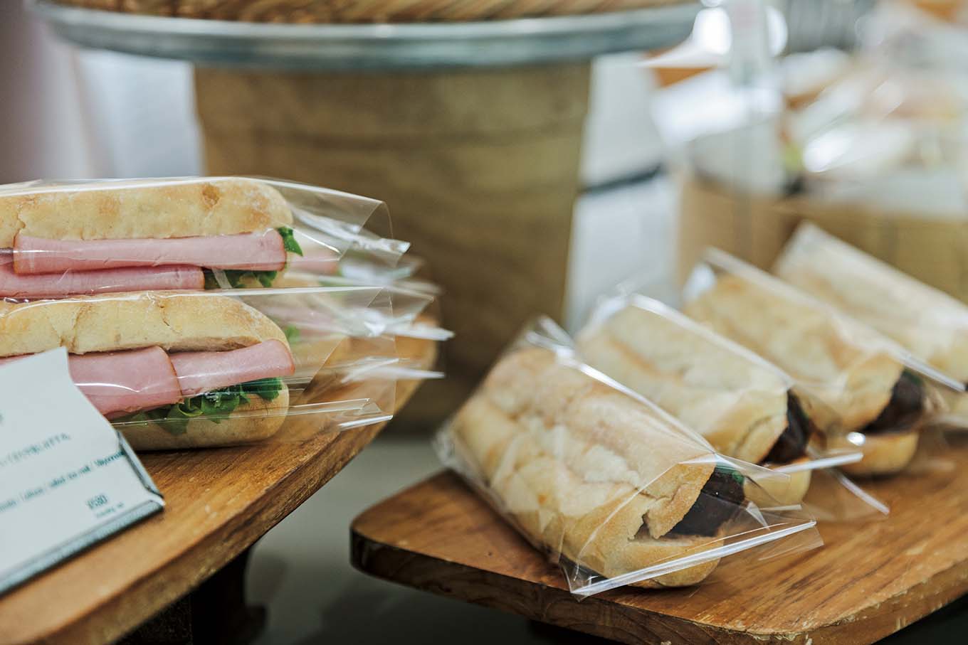 二階のサンドウィッチ