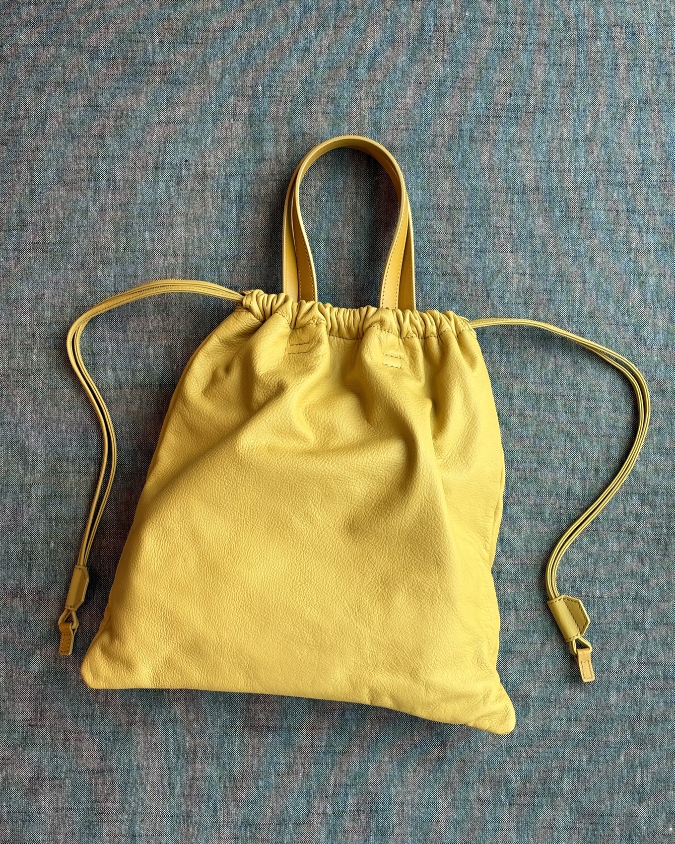 土屋鞄PRさんのバッグの中身のメインバッグ