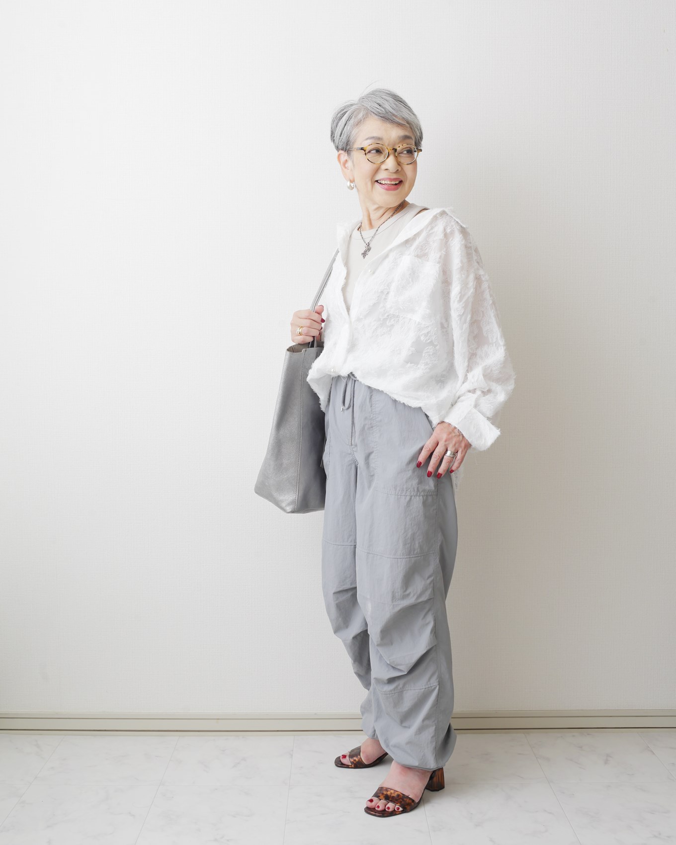 きょうこばぁばのカーゴパンツスタイル