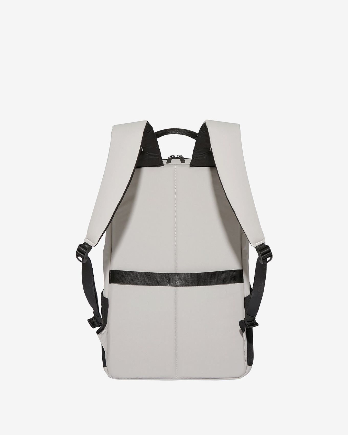 ダンスキンのスタンダードデイパックの背面