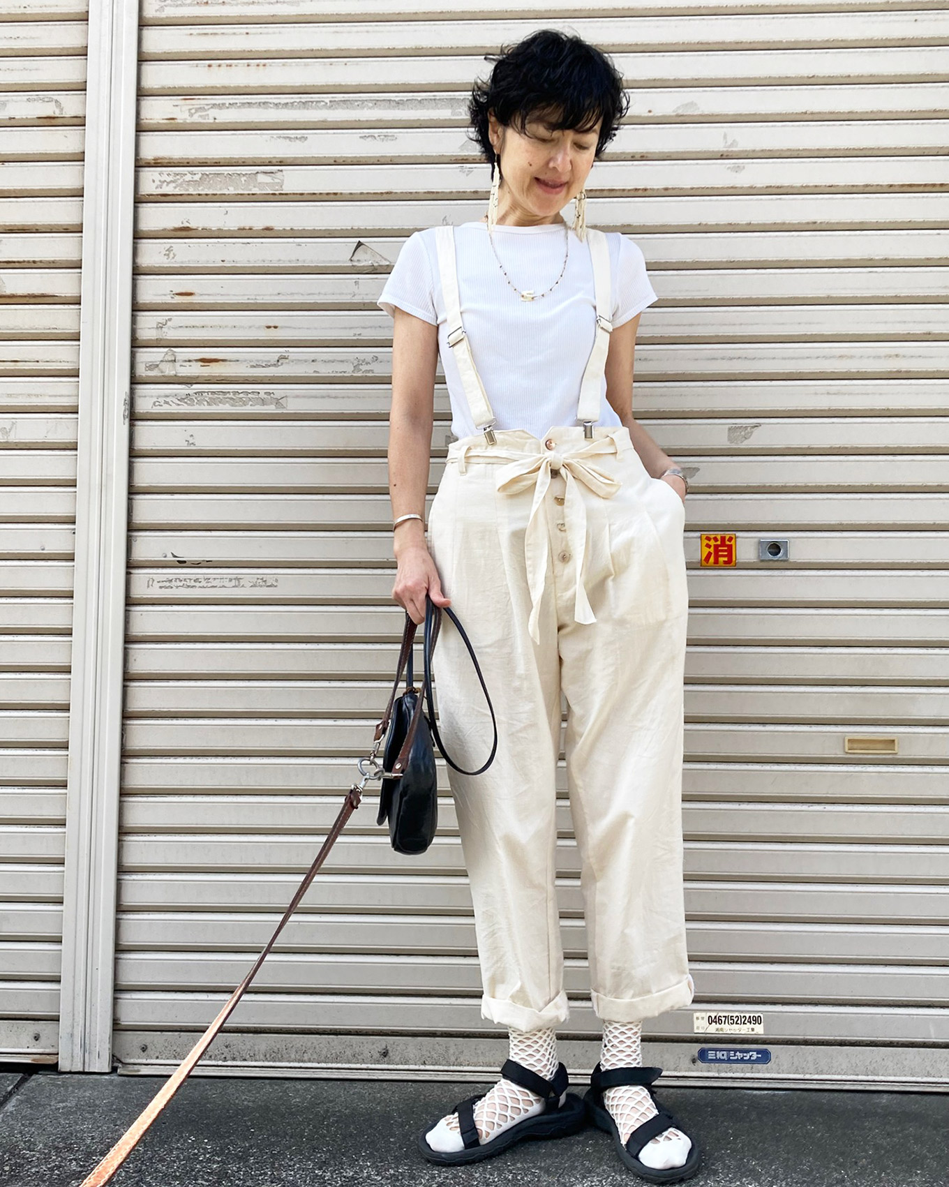 ユニクロのミニTを使った、夏のオールホワイトコーデ