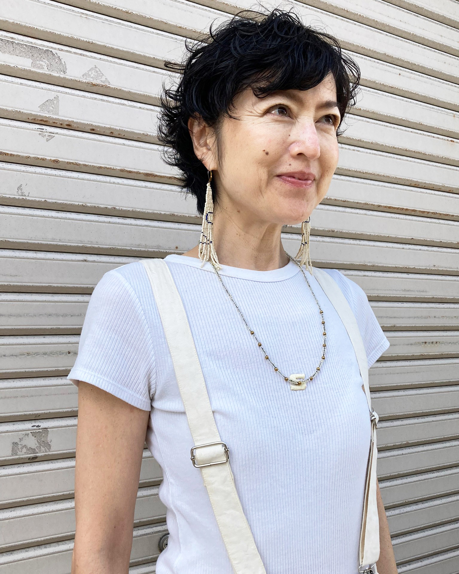 ユニクロのミニTを使った、夏のオールホワイトコーデ