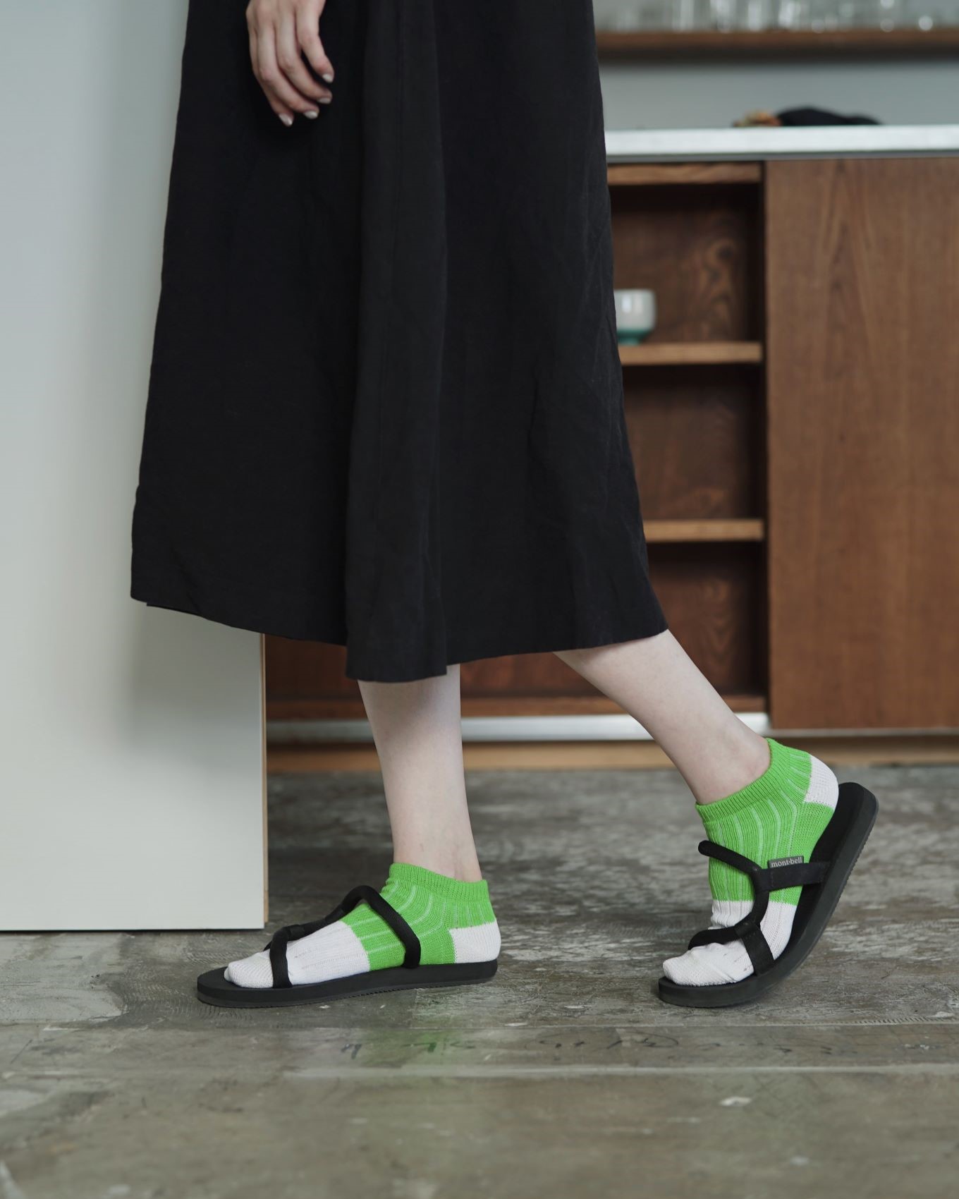 西口靴下のリネンソックス