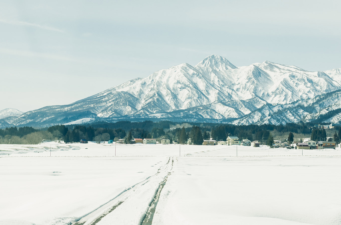 新潟県妙高市の古民家宿『MAHORA西野谷』