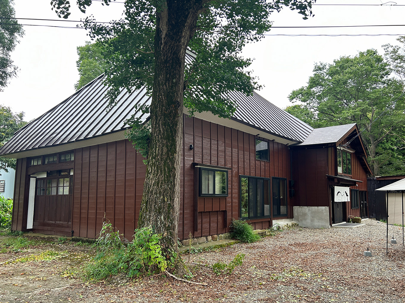 新潟県妙高市の古民家宿『MAHORA西野谷』