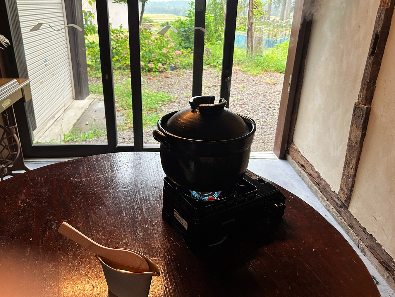 新潟県妙高市の古民家宿『MAHORA西野谷』の朝ごはん