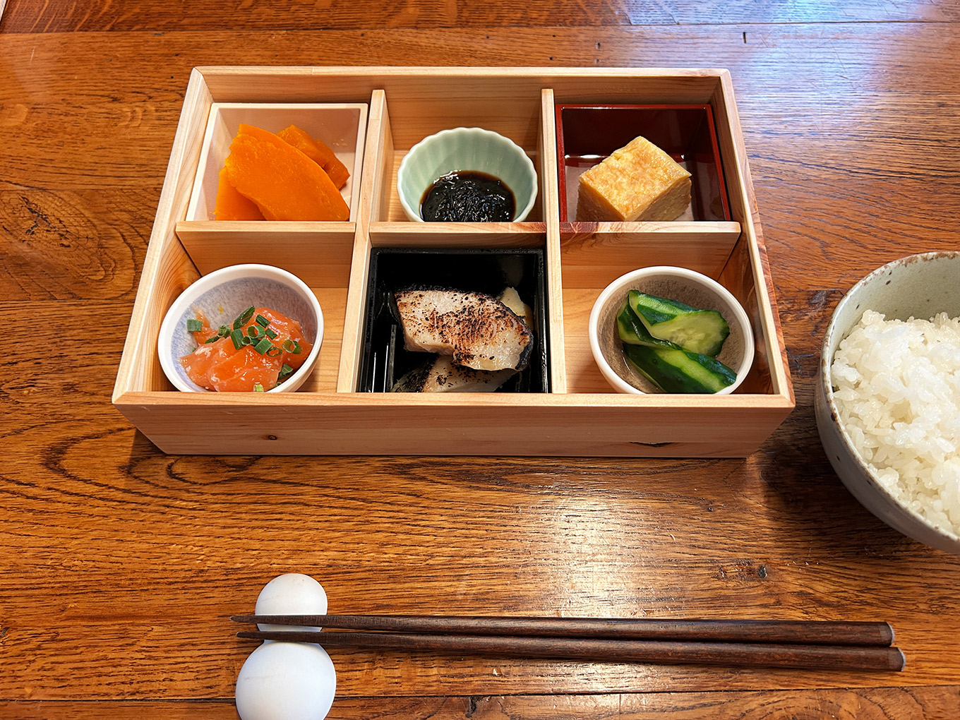 新潟県妙高市の古民家宿『MAHORA西野谷』の朝ごはん