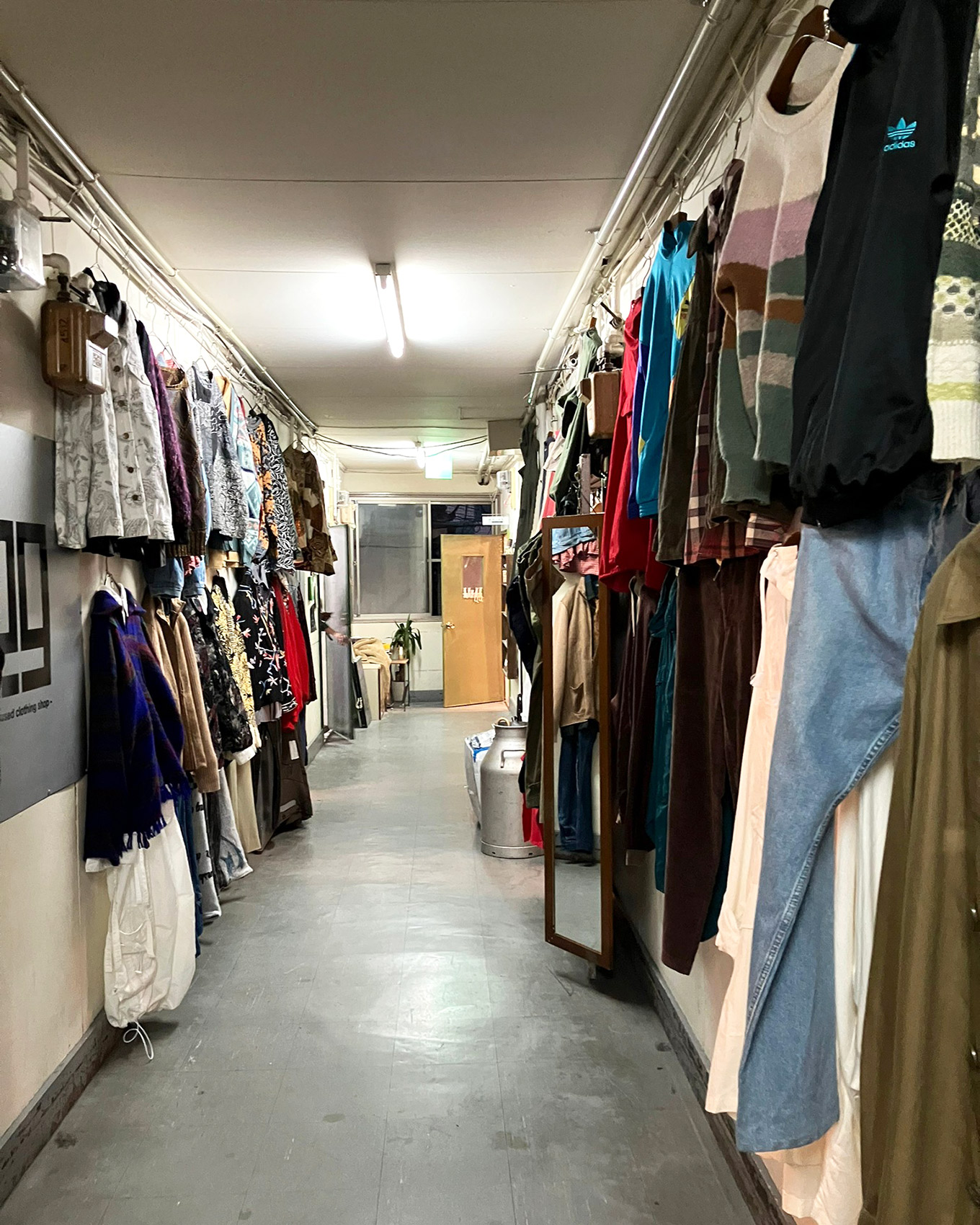 大阪の古着屋『マルシェ』