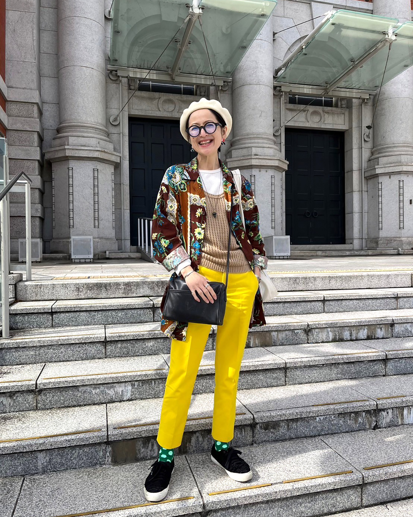 藍田美豊さんの大阪旅ファッション