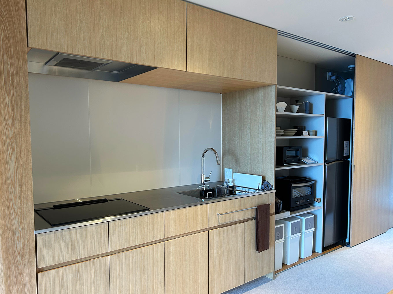『SANU 2nd Home 伊豆1st』の部屋のキッチン