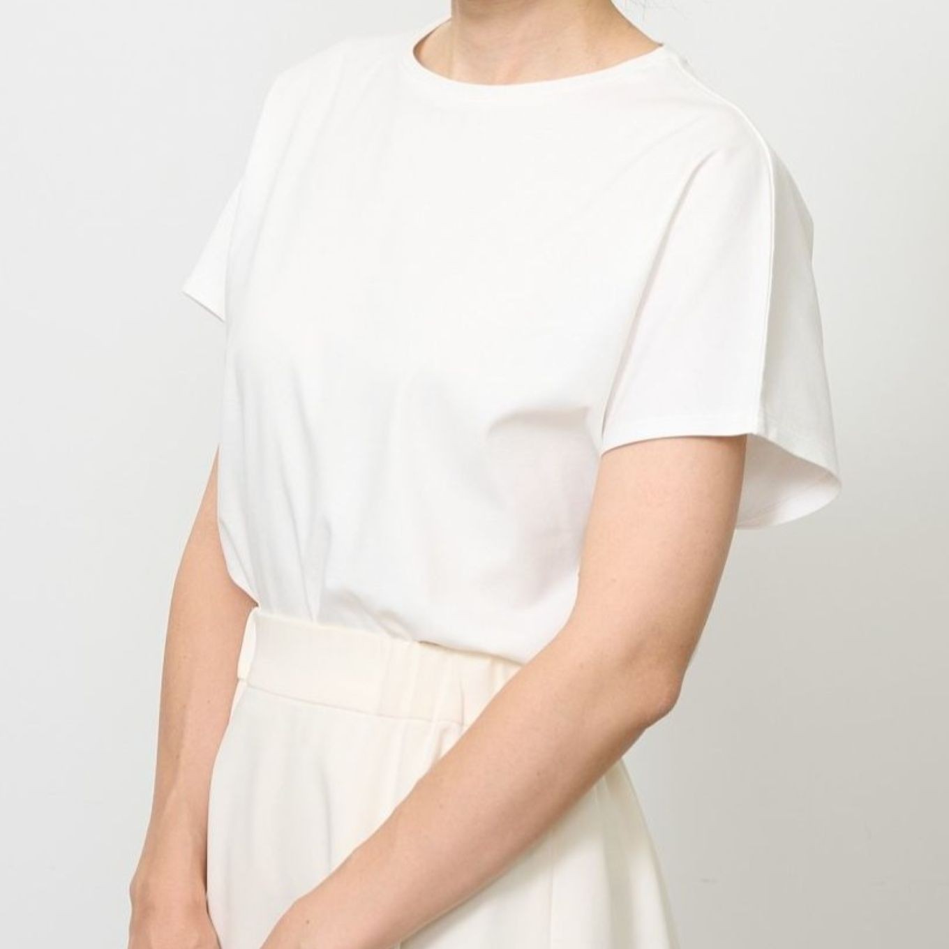 ソージュのいま買いたい服 白Tシャツ