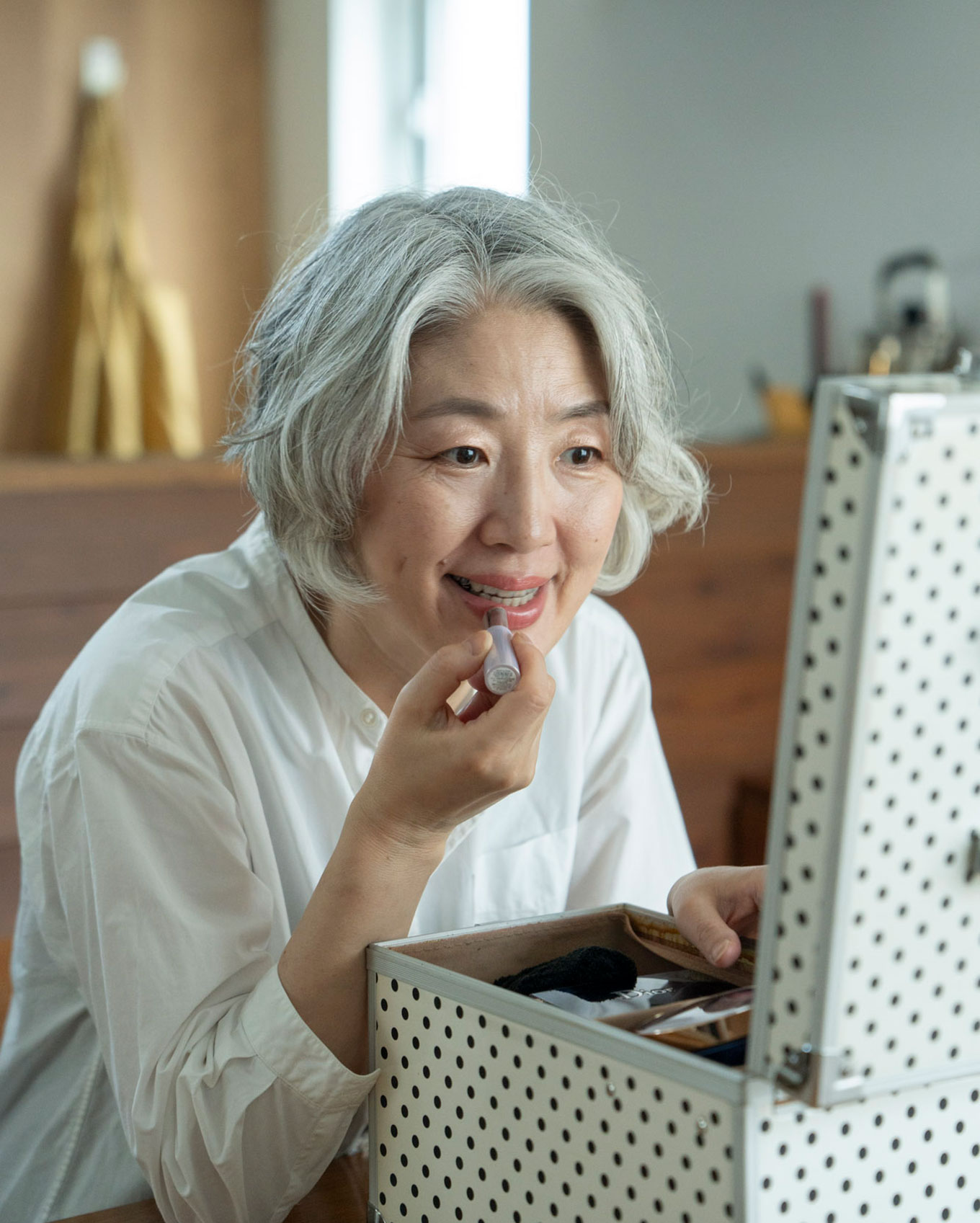 酒井りさこ(りさねーぜ)さんのメイクについて 書籍『57歳、いきいきハッピーおひとりさま暮らし』より