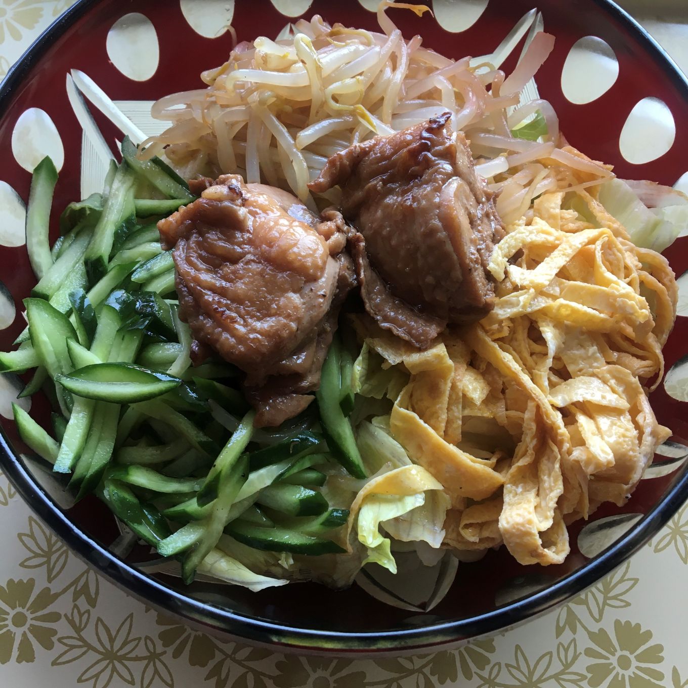 石黒美穂子さんのキッチンウエア