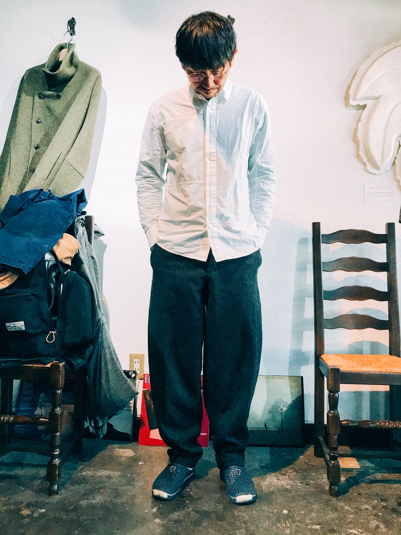 オーダースーツを試着する山村光春