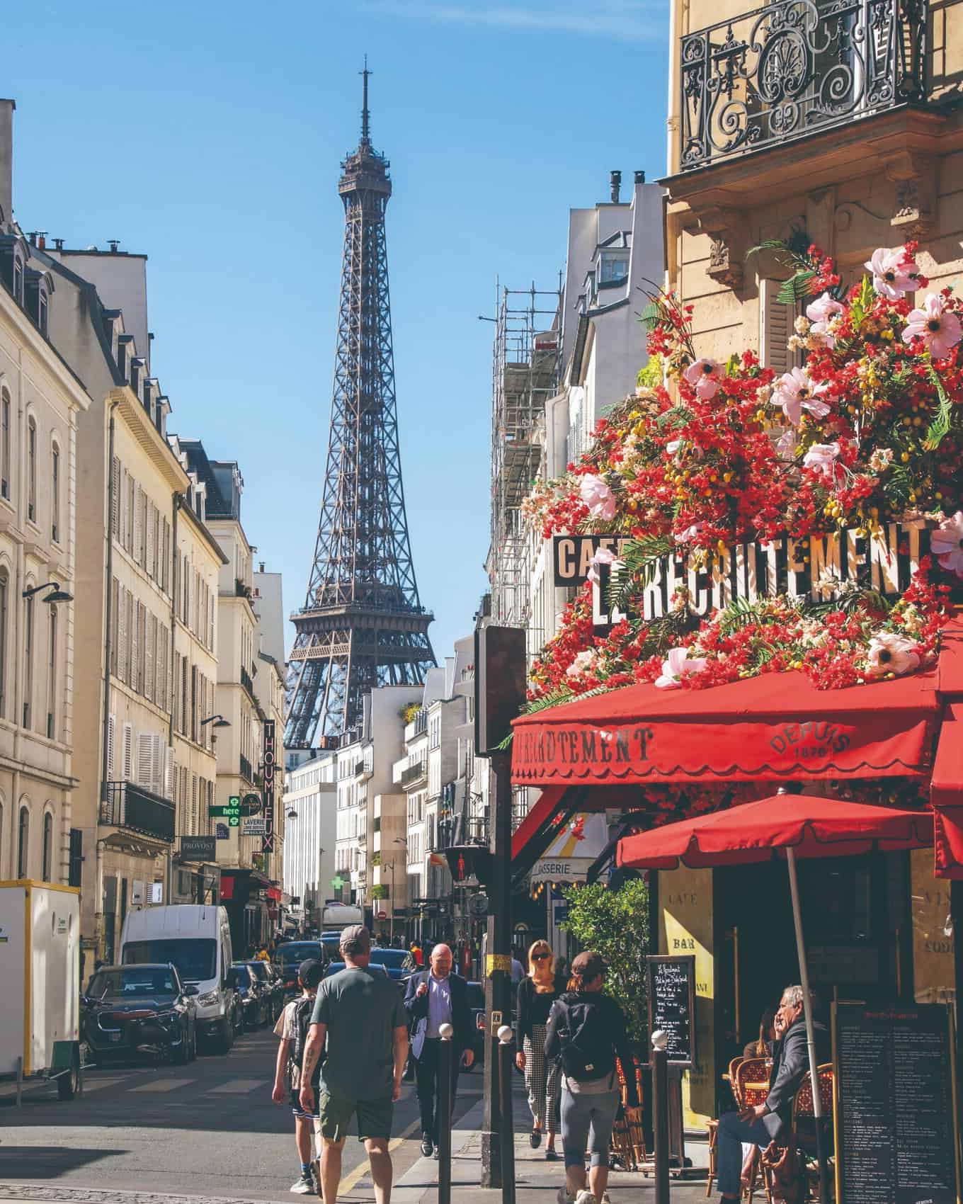 エッフェル塔が好き！プランタンの屋上から、サクレ・クール寺院か…